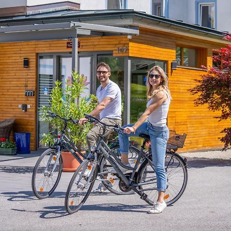 Strandhotel Schabus Velden am Worthersee Bagian luar foto