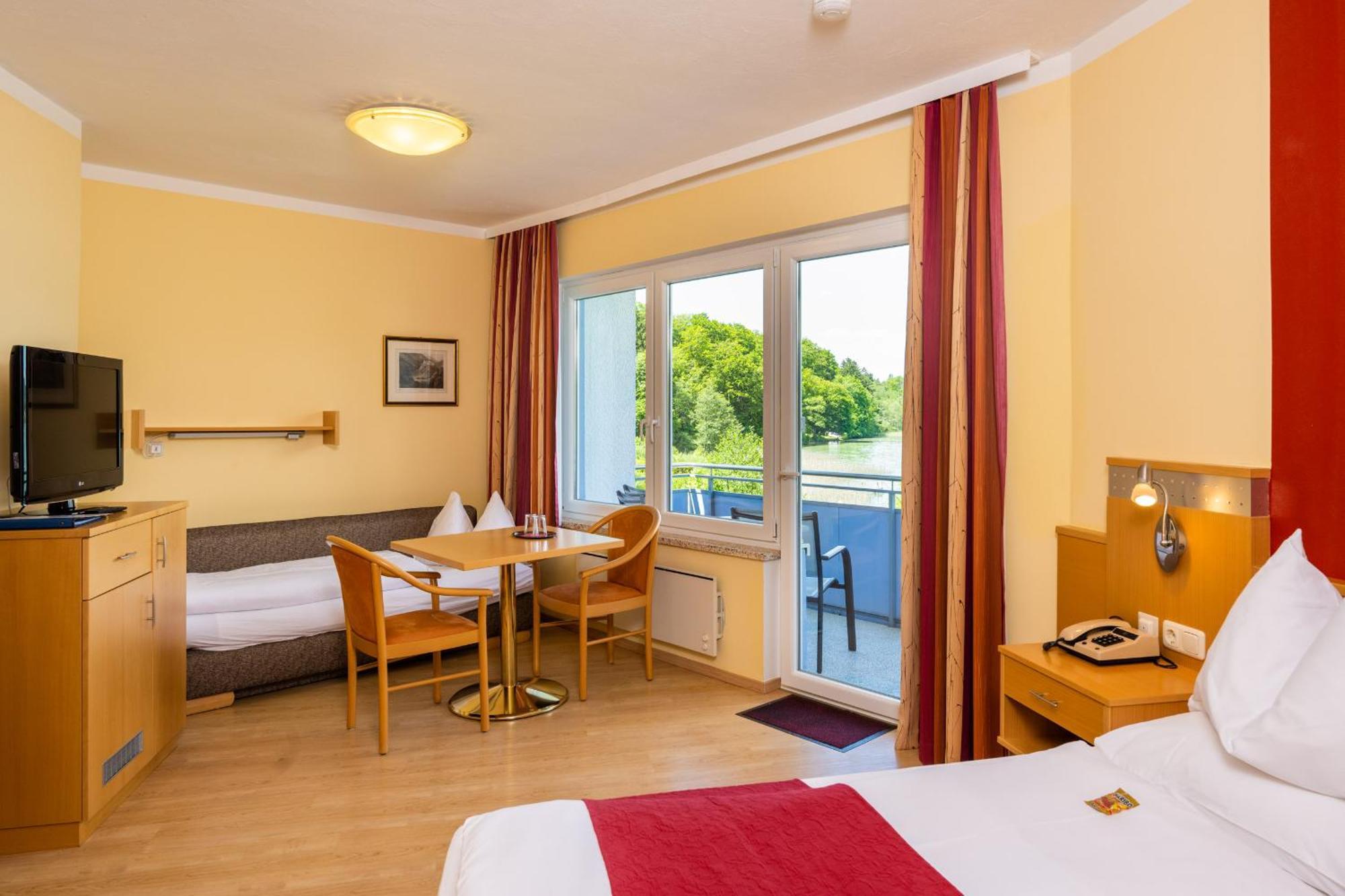 Strandhotel Schabus Velden am Worthersee Ruang foto