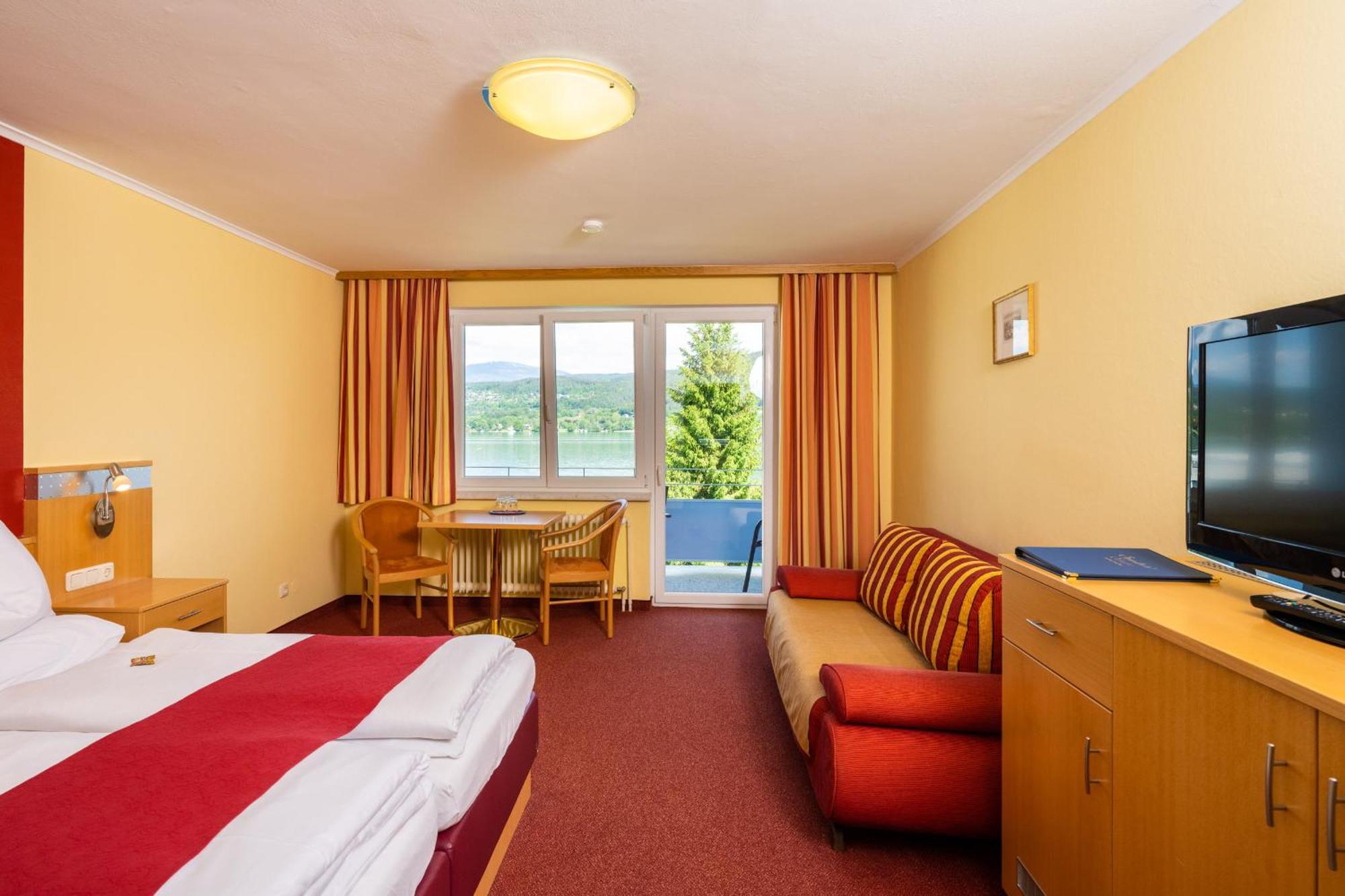 Strandhotel Schabus Velden am Worthersee Ruang foto
