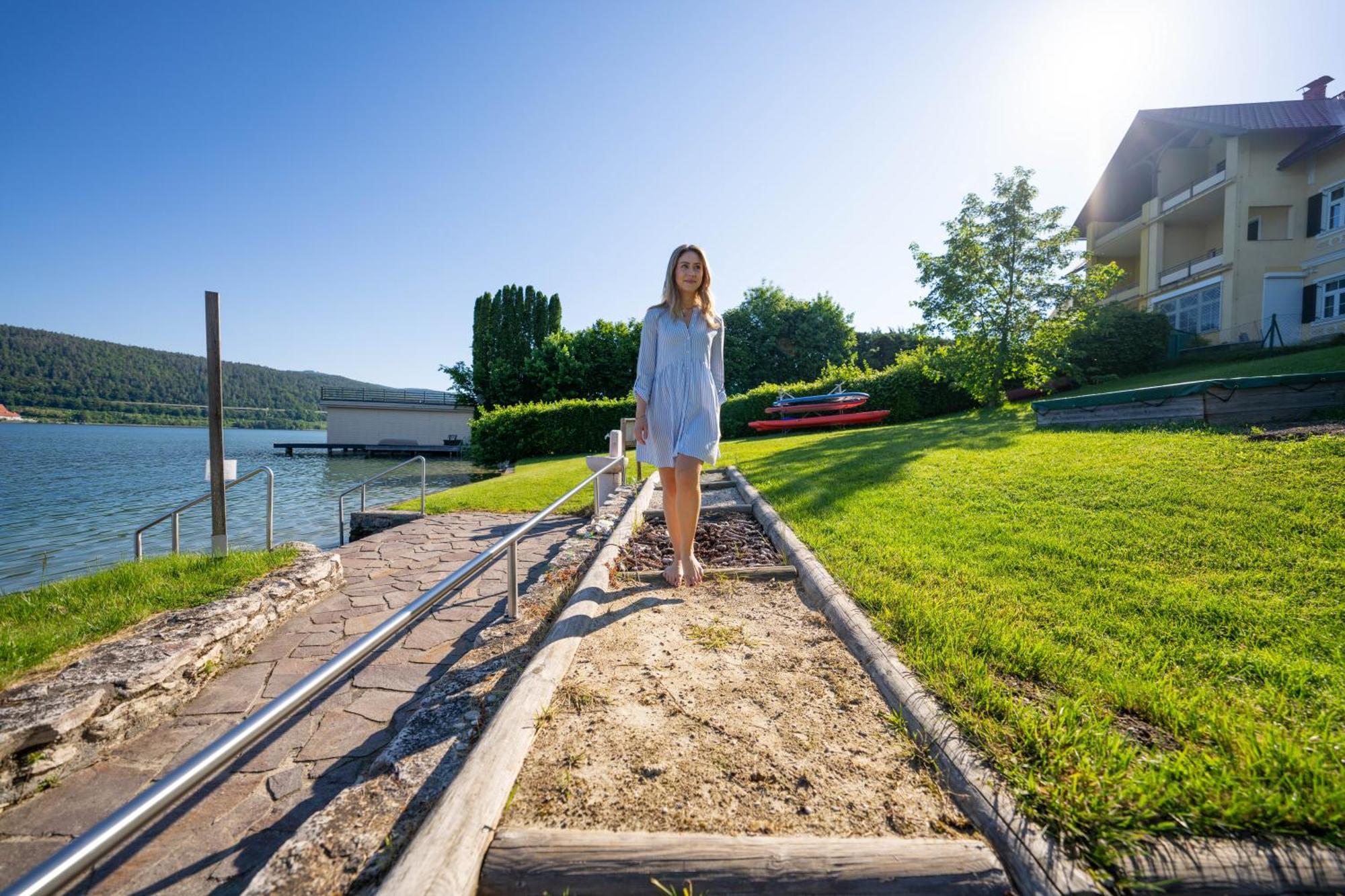 Strandhotel Schabus Velden am Worthersee Bagian luar foto