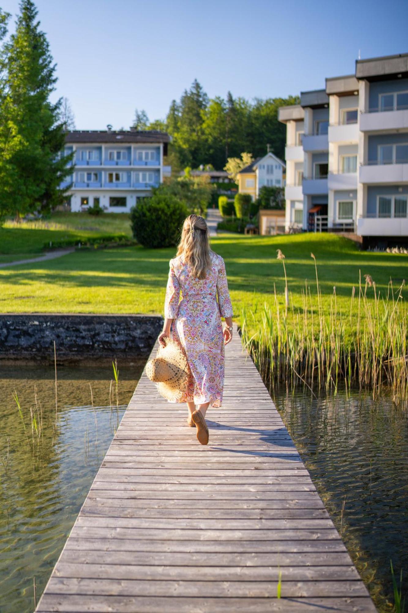 Strandhotel Schabus Velden am Worthersee Bagian luar foto