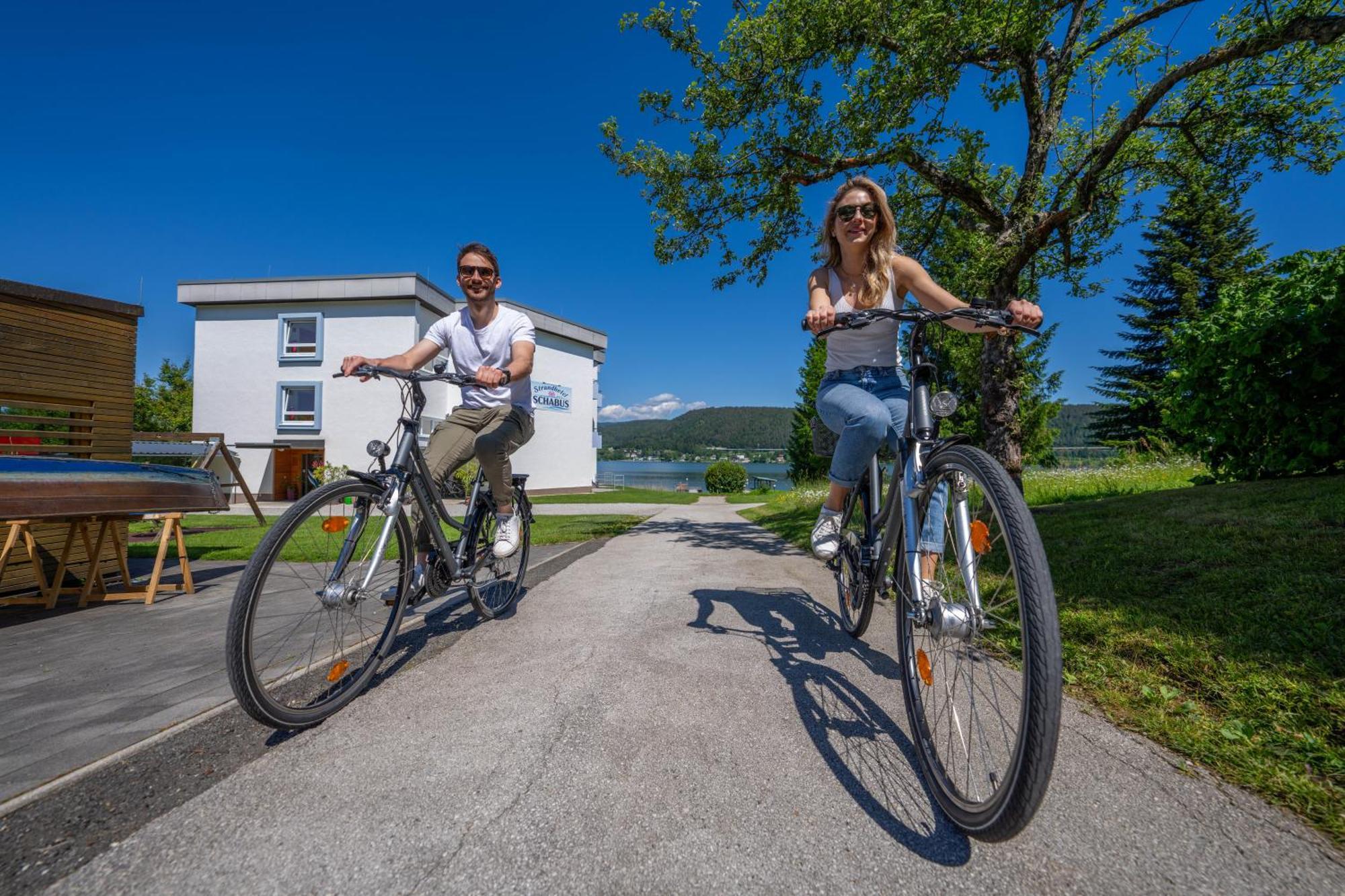 Strandhotel Schabus Velden am Worthersee Bagian luar foto