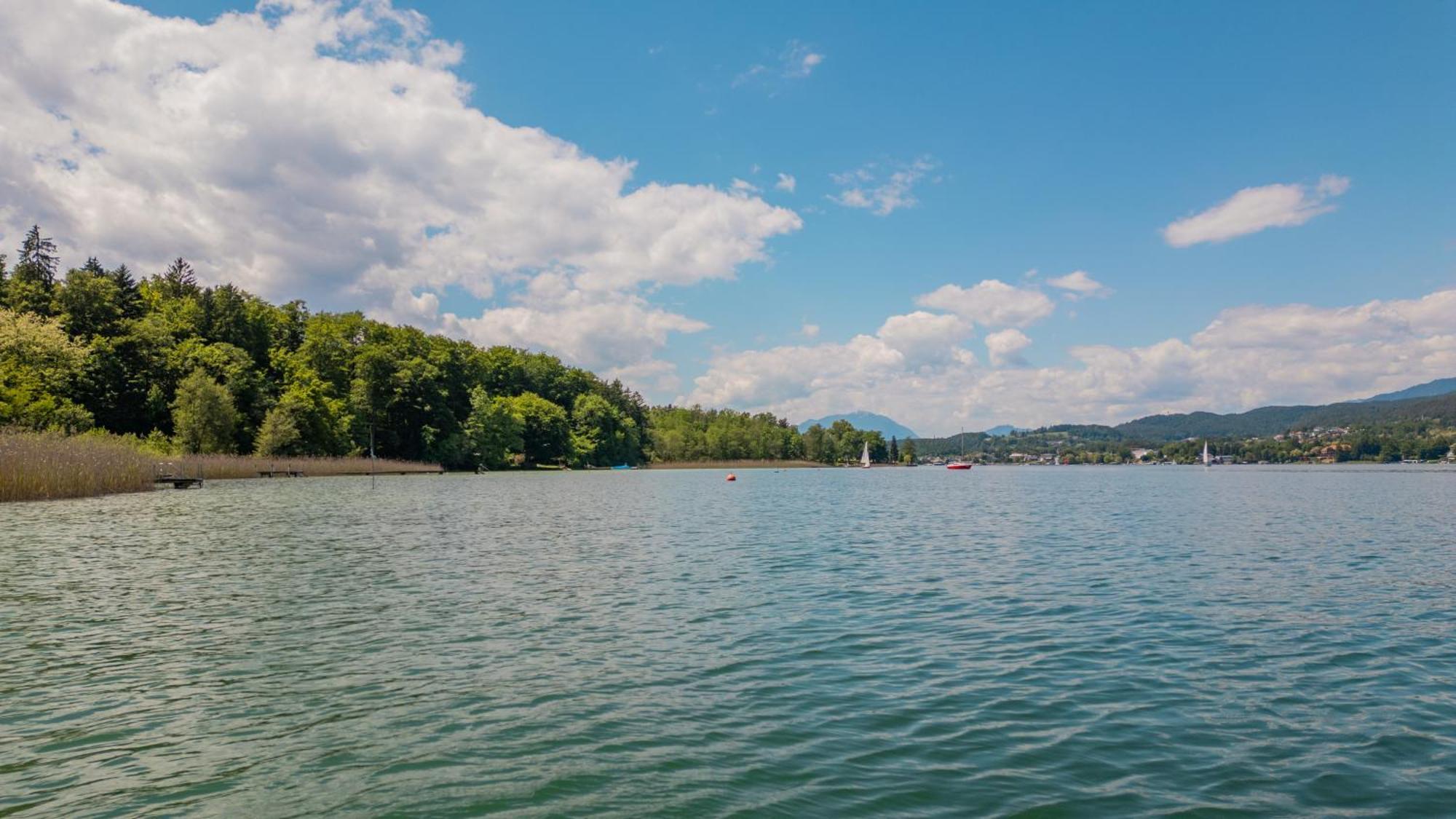 Strandhotel Schabus Velden am Worthersee Bagian luar foto