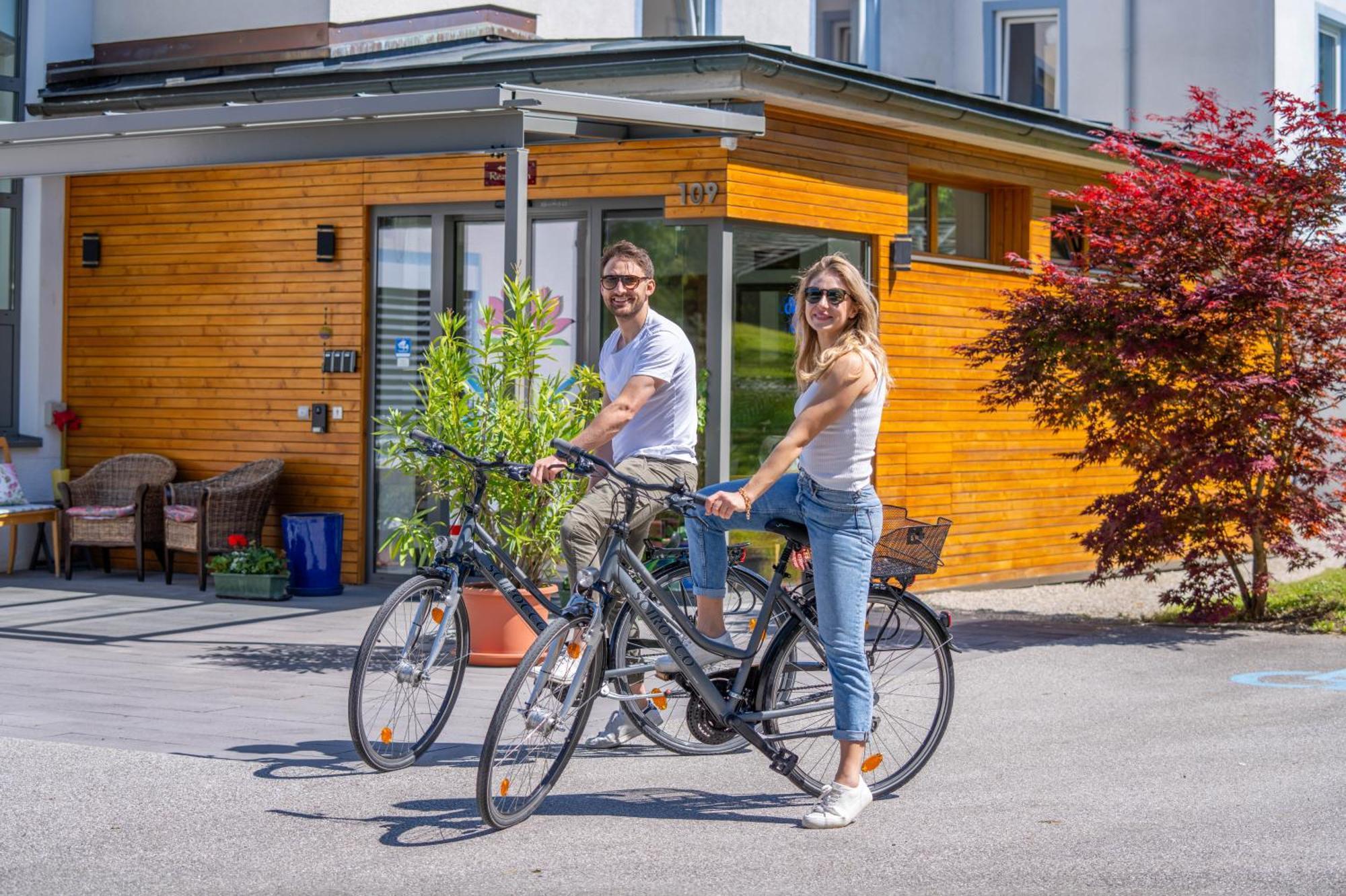 Strandhotel Schabus Velden am Worthersee Bagian luar foto
